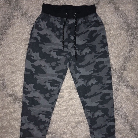 Fruit of the Loom Pants - Gray Camo Joggers